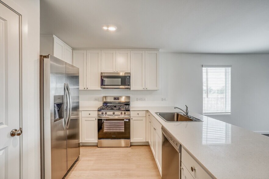 Building Photo - 488 Beechwood Hacienda Dr