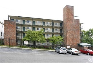 Building Photo - Fantastic deal on 1Bed/1Ba at Evian Towers!