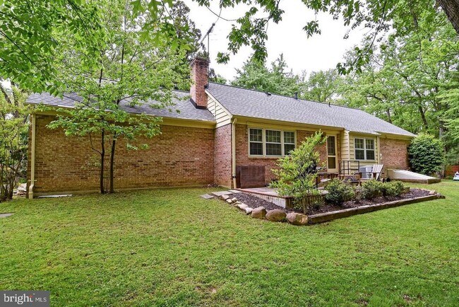 Building Photo - 3714 Carriage House Ct