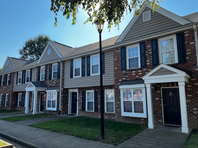 Building Photo - Fieldcrest Townhomes