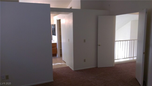 Building Photo - 1105 Overture Dr