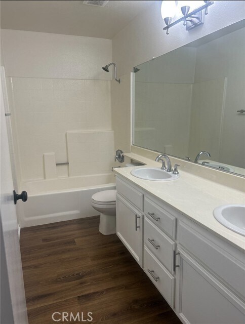 Building Photo - 14448 Benefit St