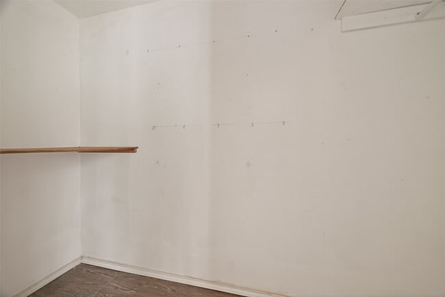 Building Photo - 12906 Gladden Dr