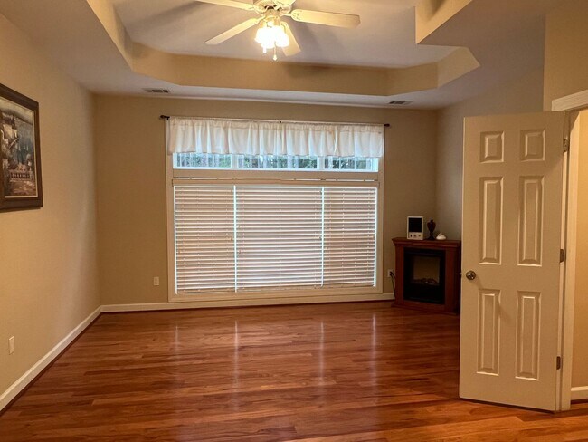 Building Photo - Baynard Park