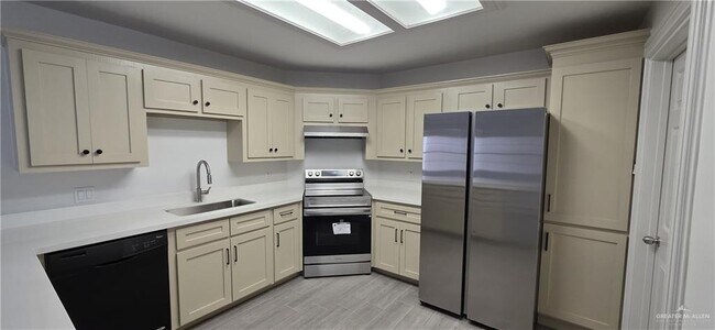 Building Photo - 309 N 36th Ln