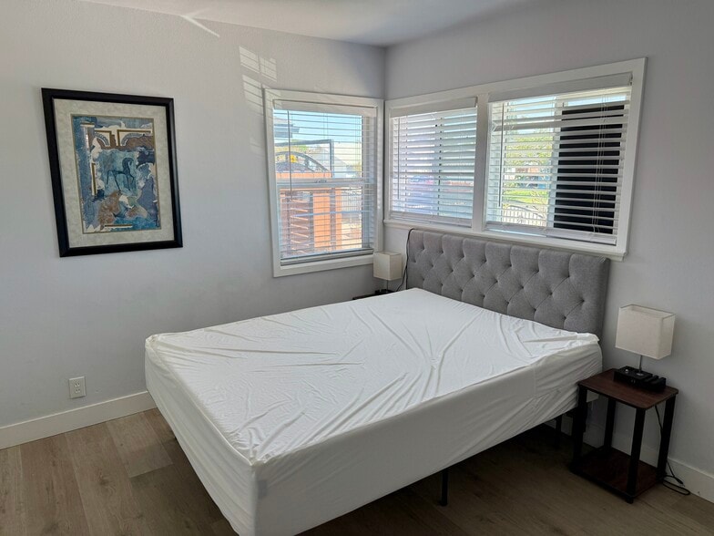 Building Photo - 13471 Jackson St