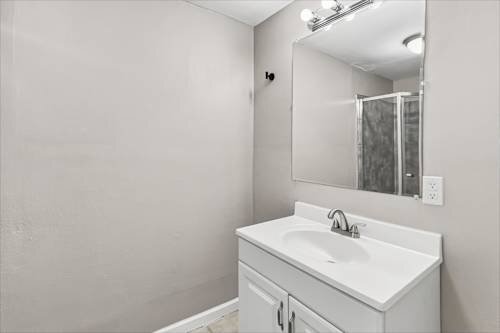 Building Photo - 9854 Kenton Cir