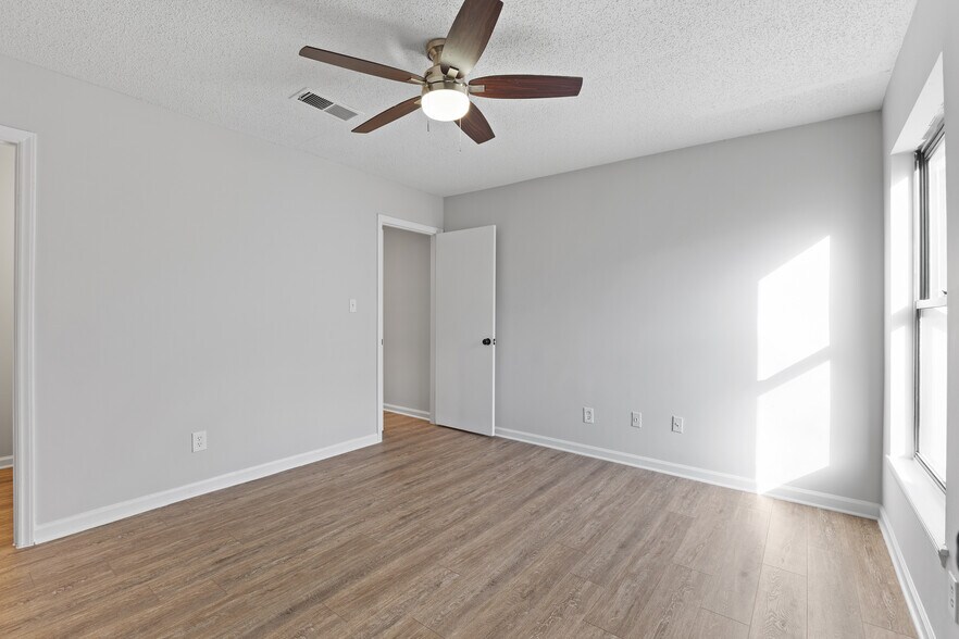 Building Photo - 3887 Moran Way