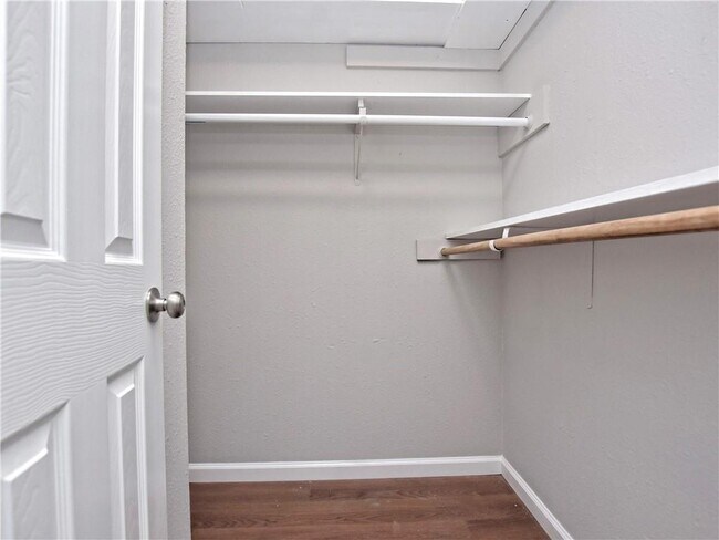 Building Photo - 5205 Thunderbird St