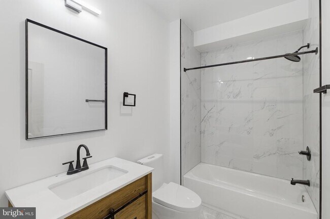 Building Photo - 2116 N 7th St