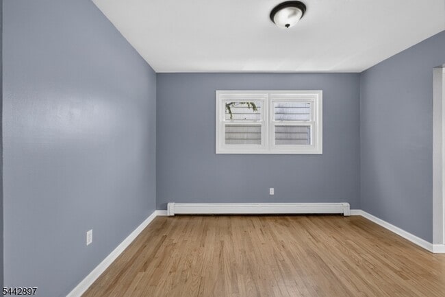 Building Photo - 1755 Winfield St