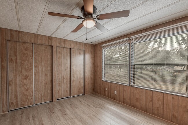 Building Photo - 30 Allen Rd