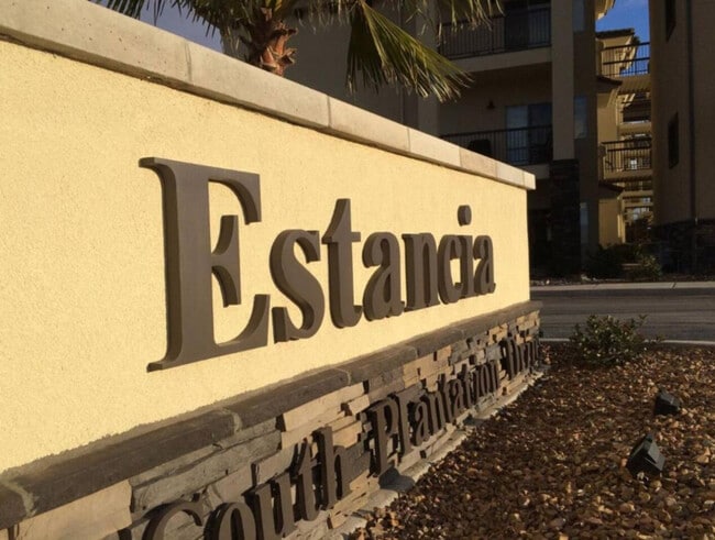 Building Photo - 1111 Gap Canyon Pkwy