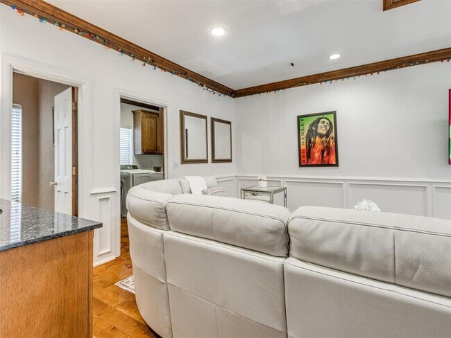 Building Photo - 3465 Brush Creek Rd