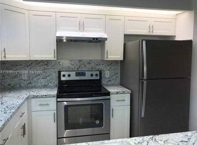 Building Photo - 13105 SW 16th Ct