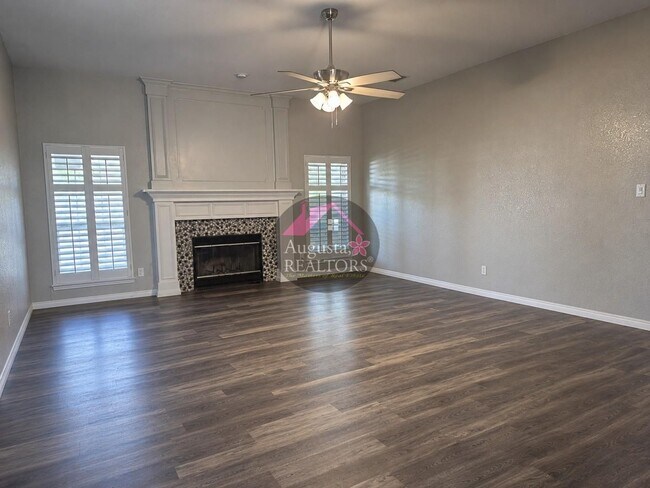 Building Photo - 5001 Crystal Creek