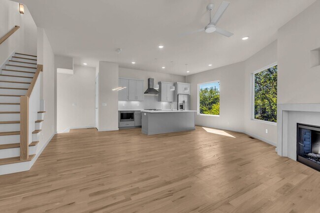 Building Photo - Amazing New Construction North Nashville!