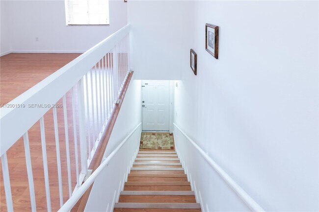 Building Photo - 10017 W Okeechobee Rd