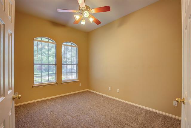 Building Photo - 9741 Hathman Ln