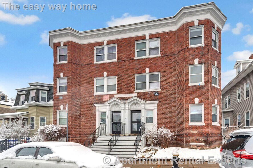 Building Photo - 105 School St