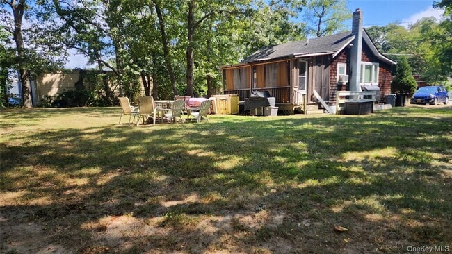 Building Photo - 193 Commack Rd