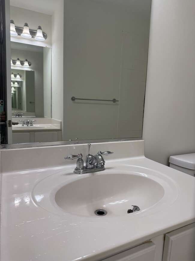 Building Photo - 209 16th St NW