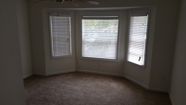 Building Photo - Beautiful and Updated Paired Home Minutes ...