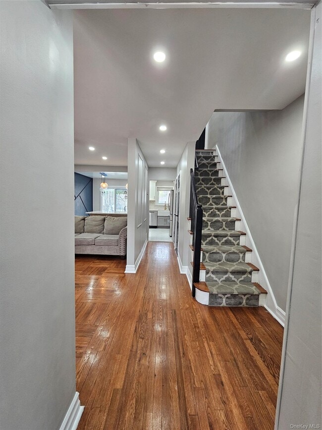 Building Photo - 2082 Pitman Ave