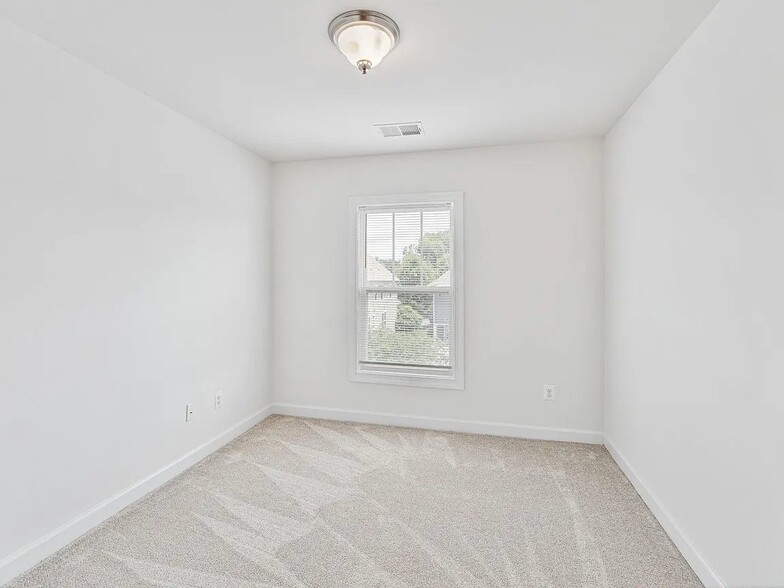 Building Photo - 1254 Haden Pl