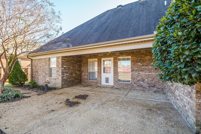 Building Photo - 168 Tanner Cove