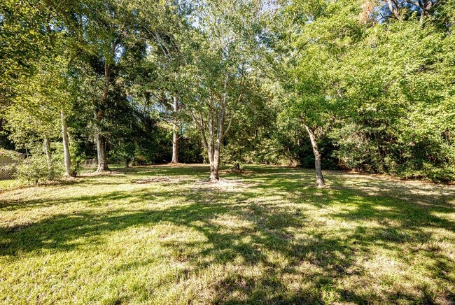Building Photo - 3 Bedroom 1.5 Bath Home in Gautier!