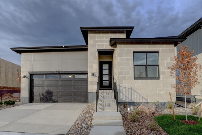 Primary Photo - 7185 S Youngfield Wy