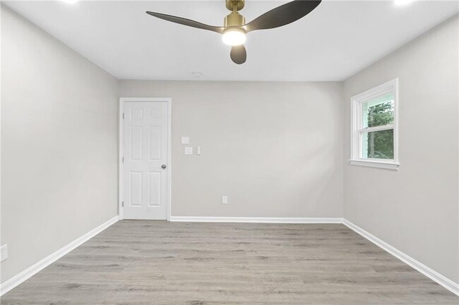 Building Photo - 4188 Fontana Ct