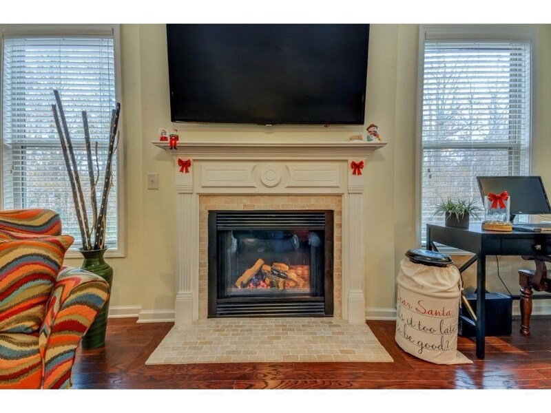 Building Photo - 6035 Falls Landing Dr