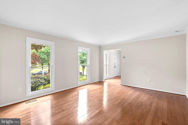 Building Photo - 1119 Halesworth Dr