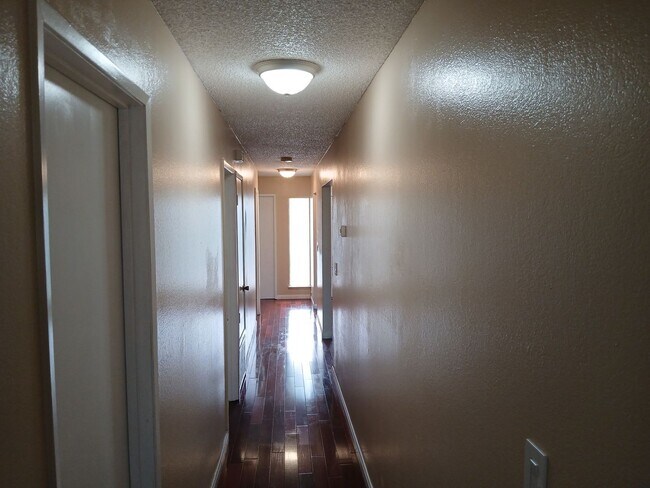 Building Photo - 400 Mokelumne Dr