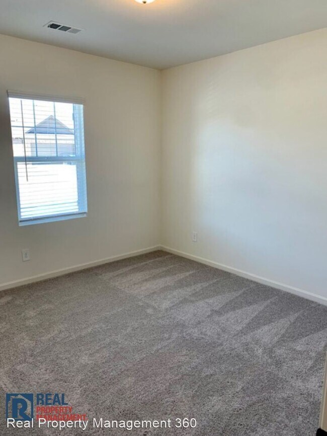 Building Photo - 4 br, 2 bath House - 13236 Ridings Drive