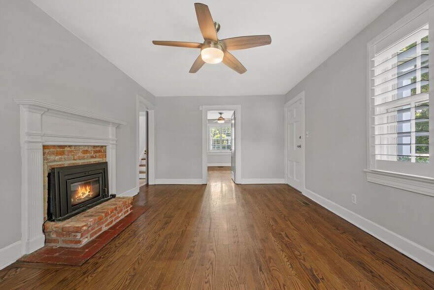 Building Photo - 5927 Old Harding Pike