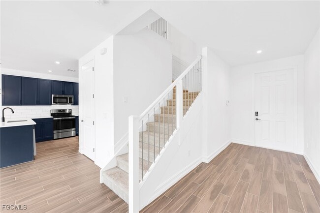 Building Photo - 7584 Carnegie Way