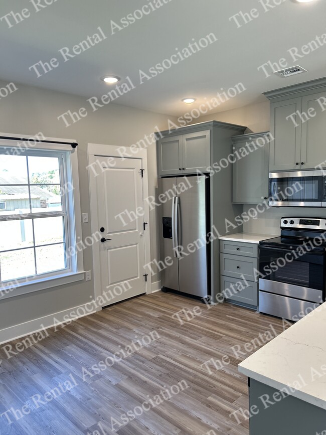 Building Photo - 2555 Arkansas Rd