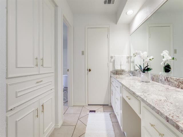 Building Photo - 6608 Robin Willow Ct