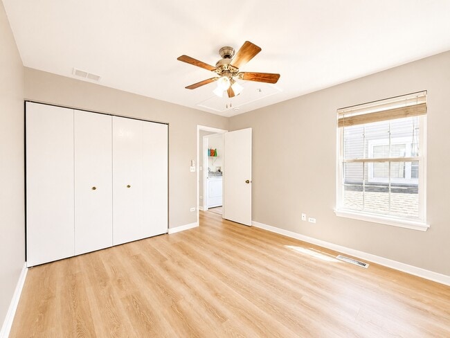 Building Photo - 2912 White Thorn Cir