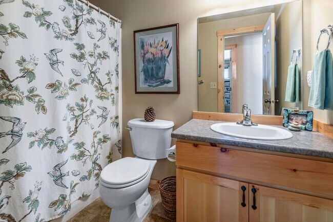 Building Photo - Available Until April 2026  |  Short Term Lease