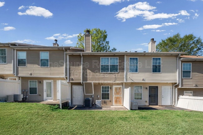 Building Photo - 2733 Vining Ridge Terrace