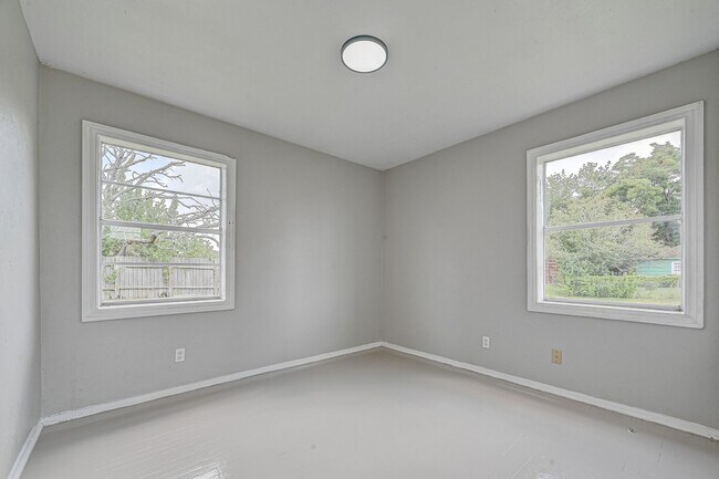 Building Photo - Coming soon! Affordable spacious 4BD/2BA s...