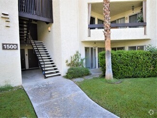 Building Photo - Biltmore Community