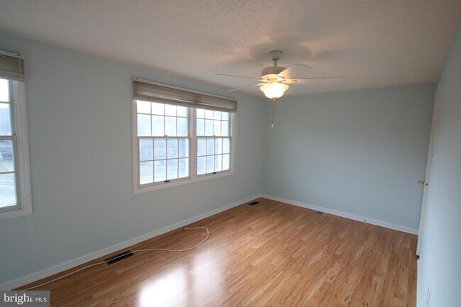 Building Photo - 11021 Outpost Dr