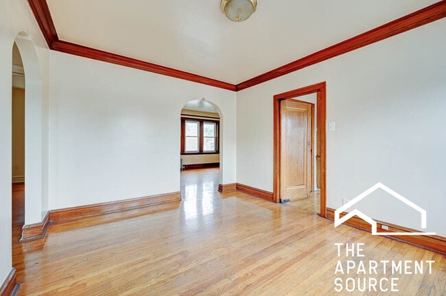 Building Photo - 5559 W Altgeld St