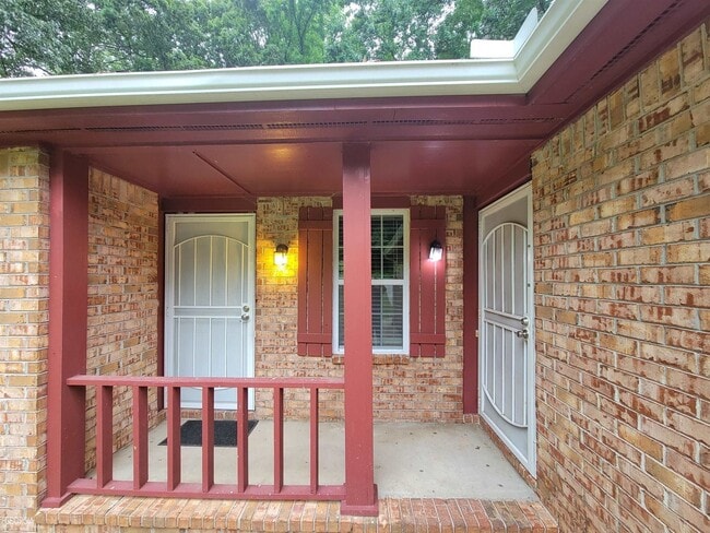 Building Photo - 5924 N Castlegate Dr