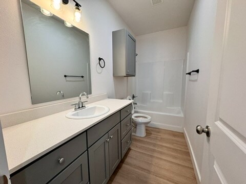Building Photo - 5719 Kemper St